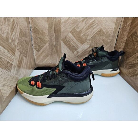 Jordan Women's Zion 1 Let's Dance Green Shoe's Size 8.5. GS 7y - Picture 5 of 11